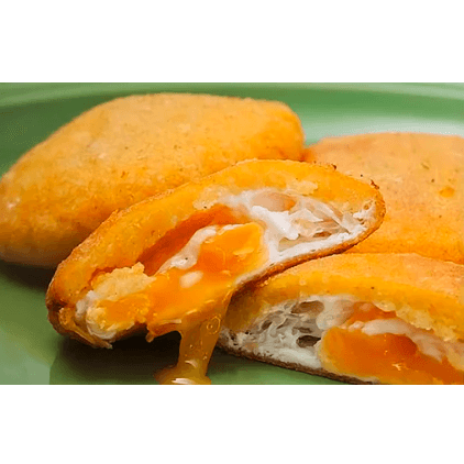 Arepa de Huevo con Carne y Pollo