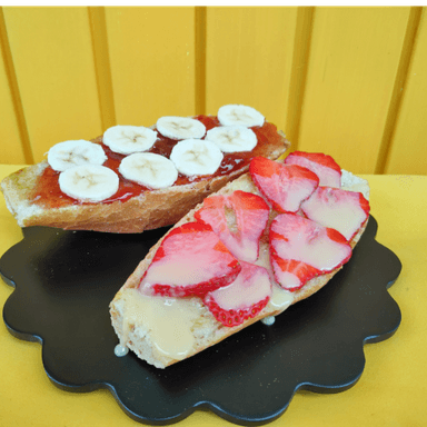 MOLLETES DE LECHERA Y MERMELADA