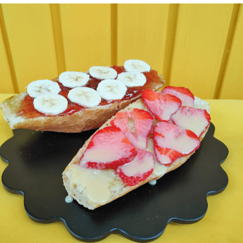 MOLLETES DE LECHERA Y MERMELADA