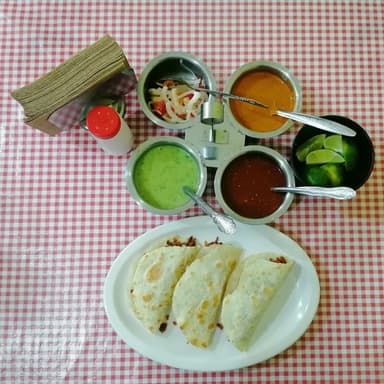 3 Quesadillas