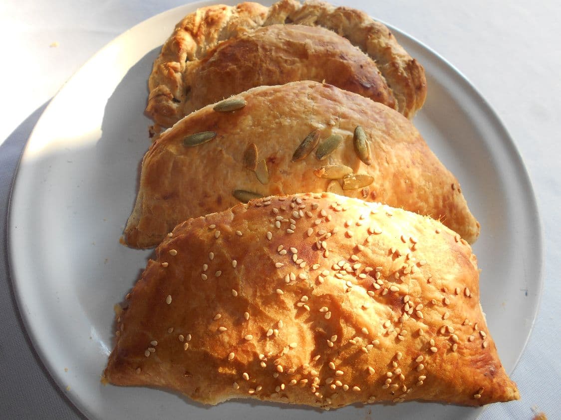 Empanada de Bistek champiñones y queso asadero