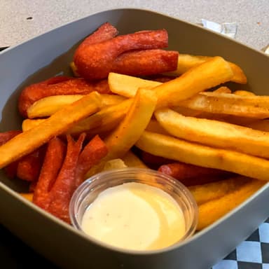 Salchipapas