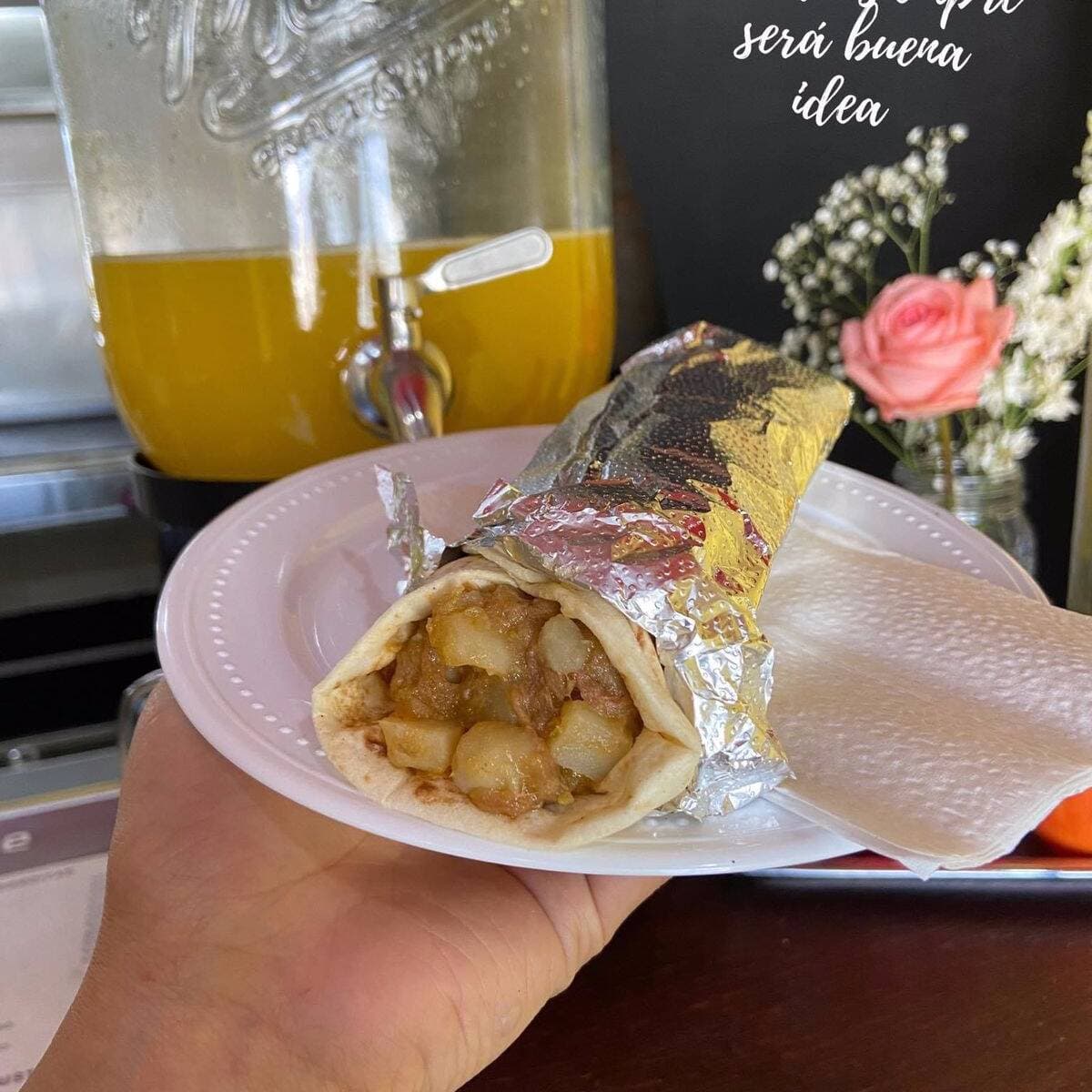 Burrito Deshebrada Verde