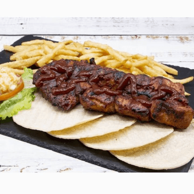 Costilla Criolla + Papas + Tortillas + Ensalada