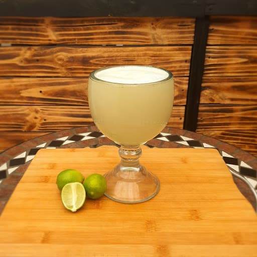 Agua de Limón