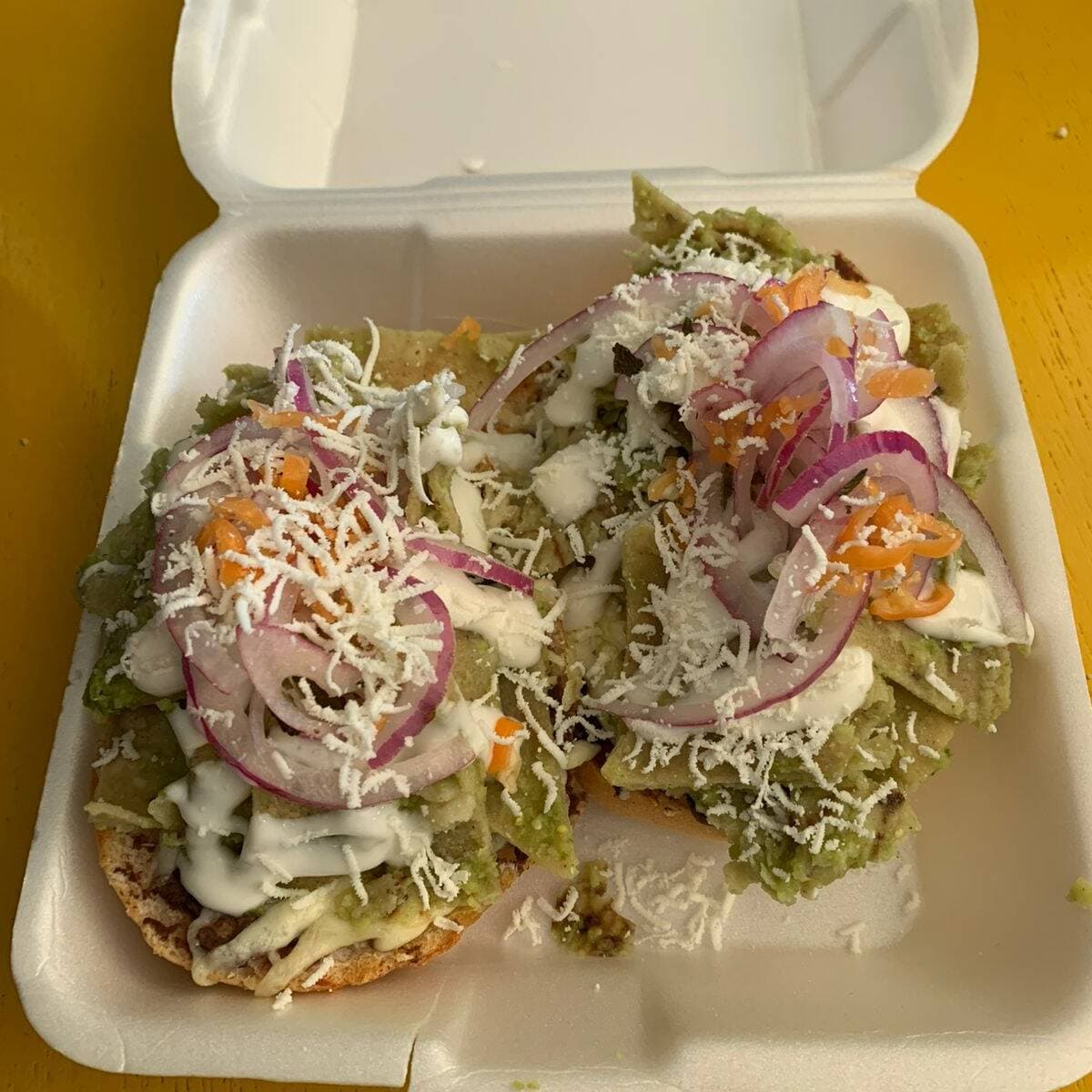 molletes con chilaquiles
