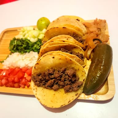 Orden de Tacos Bistec Especial 4 Tacos