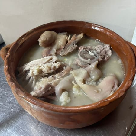 Litro de Pozole SURTIDO 4 Carnes a Elegir