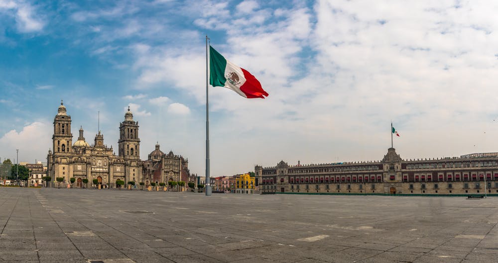 Los mejores sitios para caminar, Plaza Constitución México