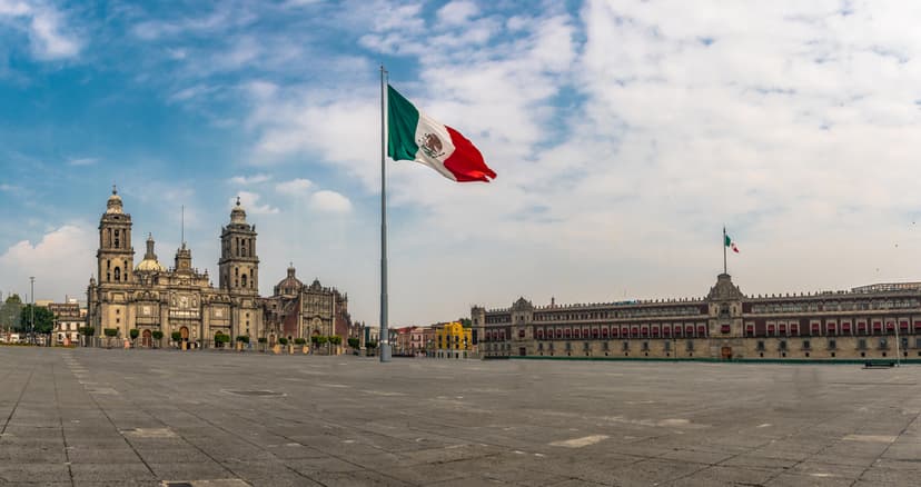 Los mejores sitios para caminar, Plaza Constitución México