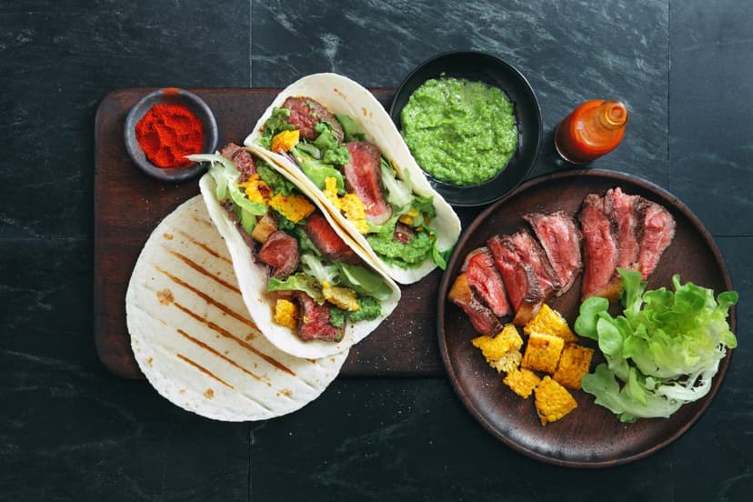 Taquitos de Arrachera con Salsa