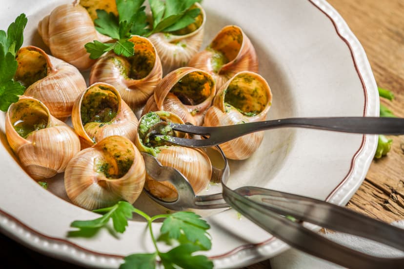 caracoles a la mantequilla