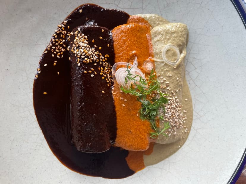 ¿Cuánto cuesta una orden de enchiladas?