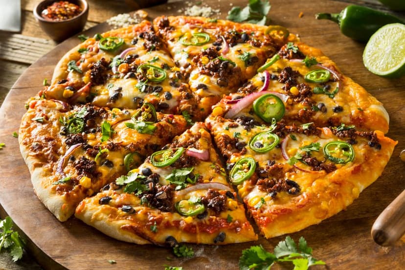 Pizza Vegetariana con Brócoli, Tomate Cherry, Pimienta y Champiñones.