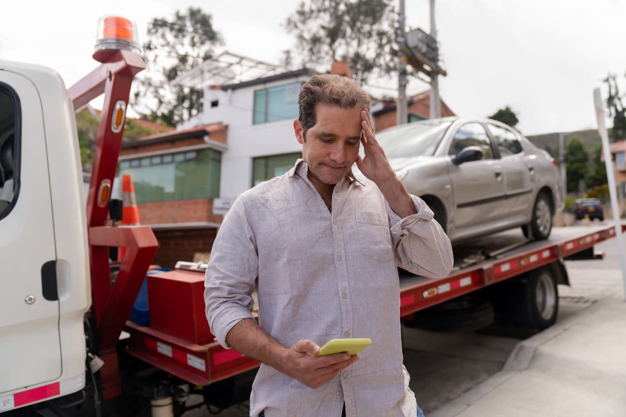 ¿Qué hacer si se llevaron mi auto al corralón?