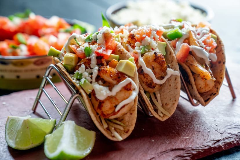 Tacos de camarón preparados