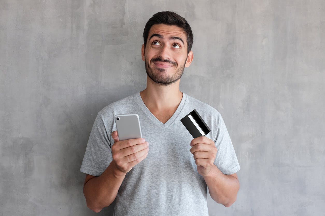 Ventajas y desventajas de usar tarjetas de crédito o débito