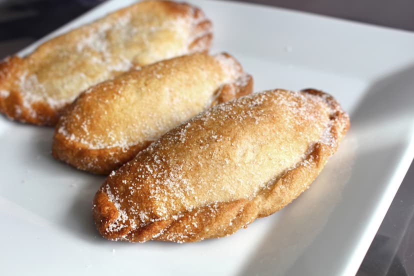 Aunque algunos piensan que los pastes y las empanadas son prácticamente lo mismo, existen diferencias clave que los hacen únicos.