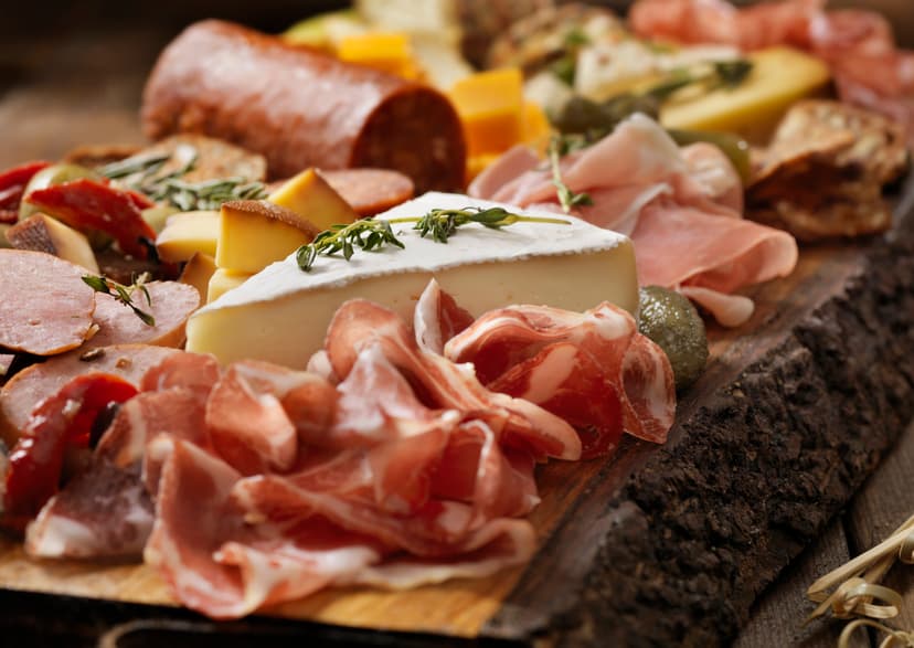 Tabla de carnes y quesos
