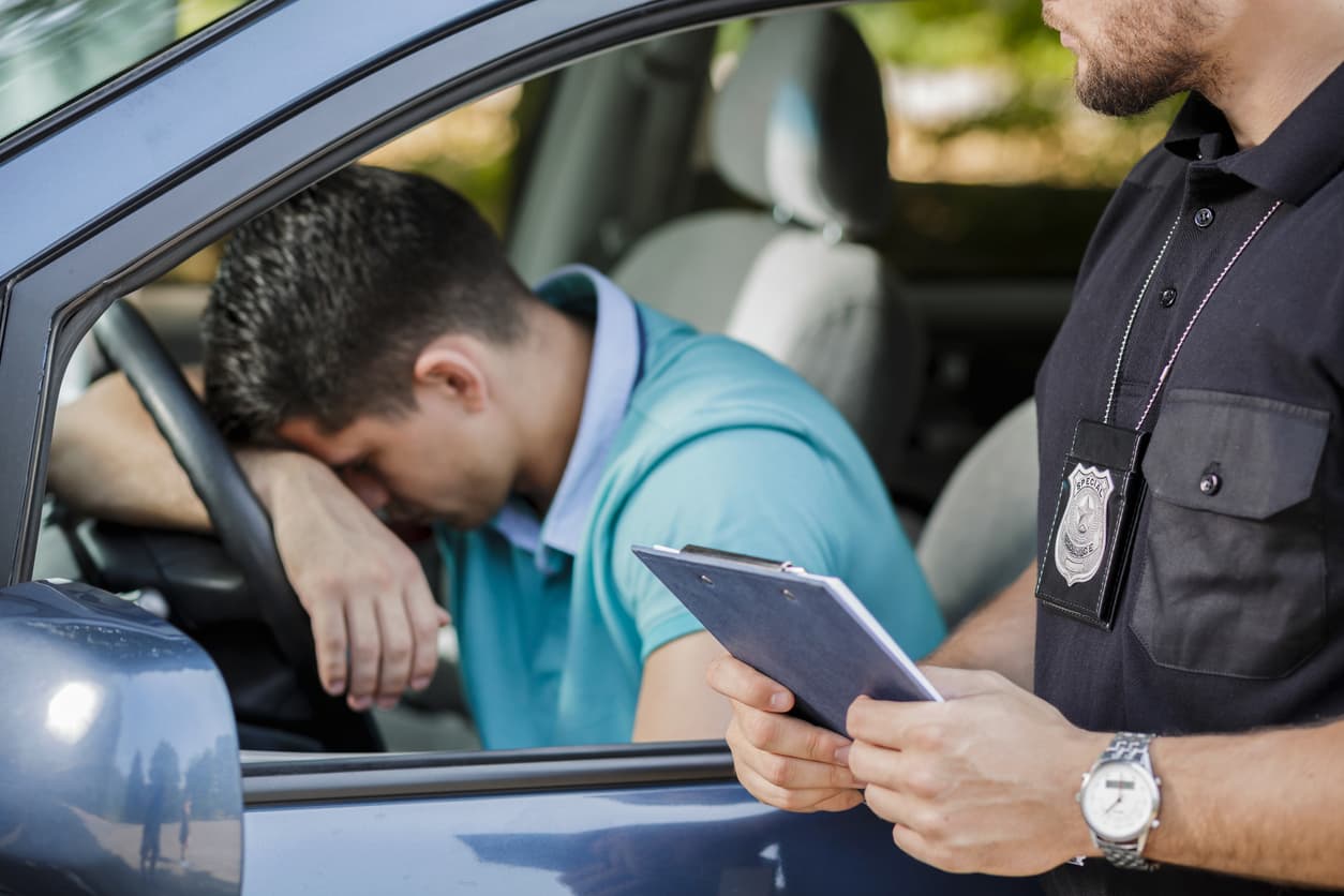 Recuerda que respetar los límites de velocidad no solo te evita una multa, sino que también contribuye a la seguridad de todos.