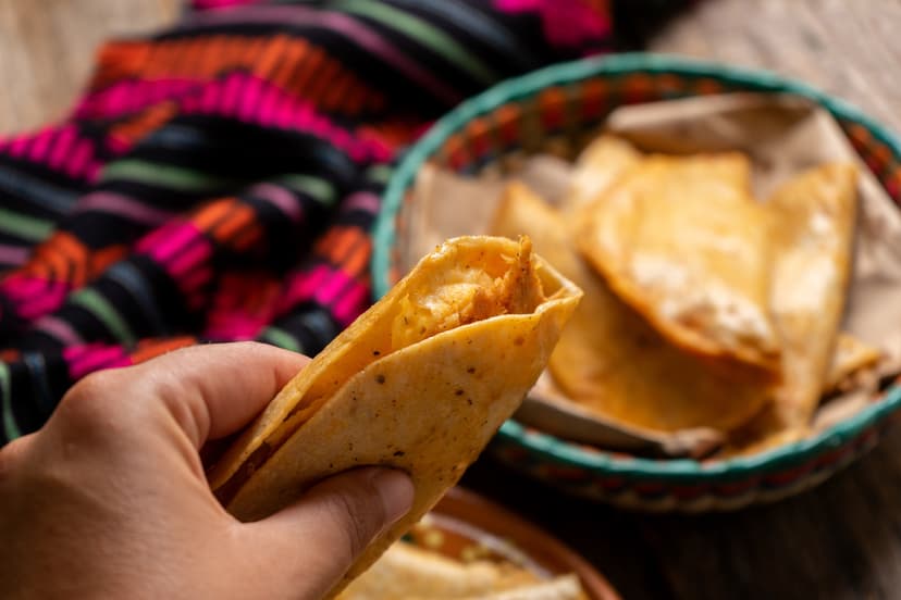 ¿Conoces los tacos sudados? ¡Descubre todo sobre los tacos de canasta!