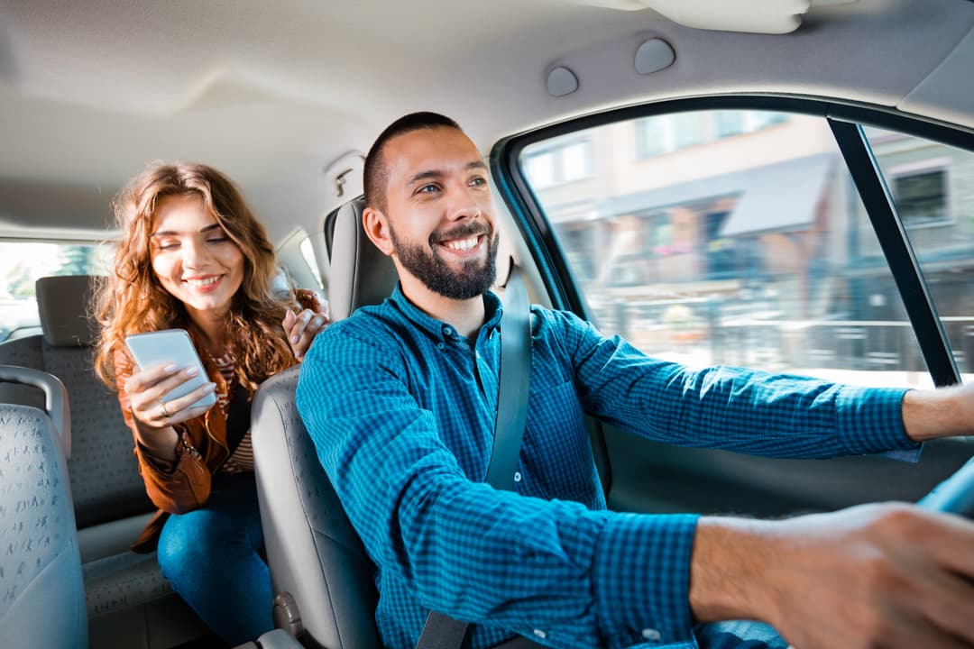 DiDi driver and passenger