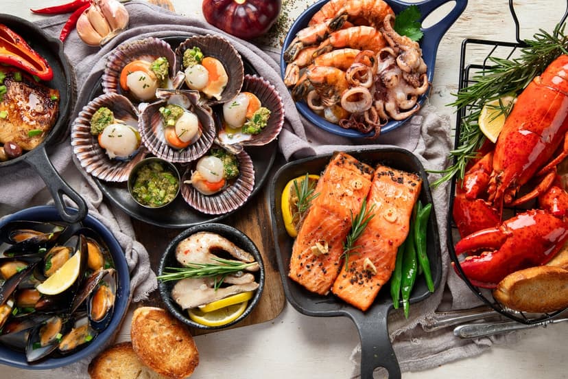 Variedad de comida de mar