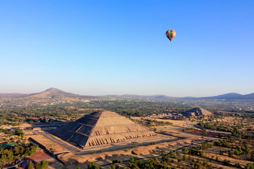 Paisaje de las pirámides de Teotihuacan