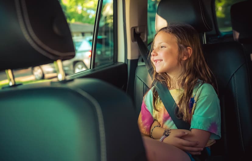 Los asientos para niños auto son una inversión clave en la seguridad de los pequeños. Dependiendo de su edad, peso y altura, existen diferentes tipos de sillas de retención infant