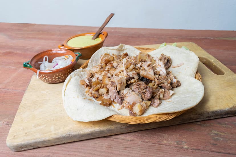 Taco surtido de carnitas